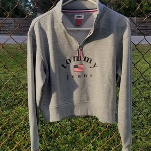 Tommy Hilfiger cropped half zip pullover